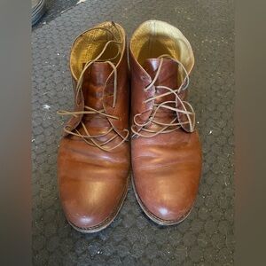 Nisolo Brown leather chukka boots 9M